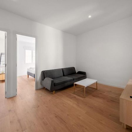 2 Bedrooms 1 Bathroom Furnished - Delicias - Bright - Mintystay マドリード エクステリア 写真