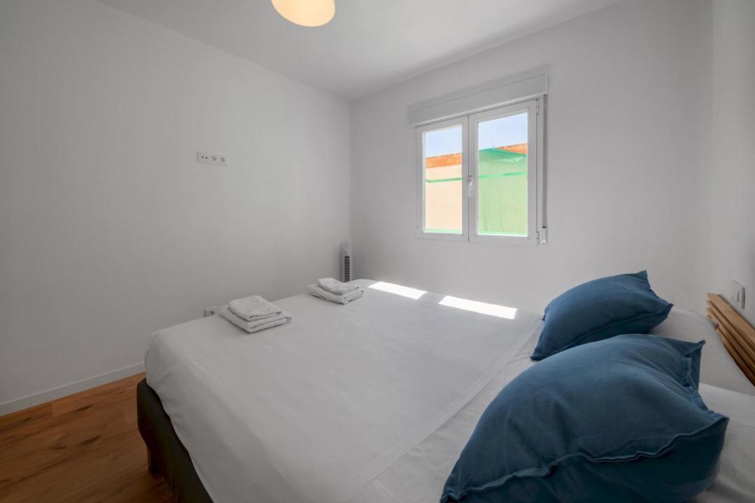 2 Bedrooms 1 Bathroom Furnished - Delicias - Bright - Mintystay マドリード エクステリア 写真