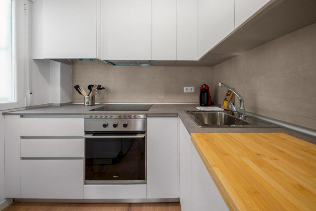2 Bedrooms 1 Bathroom Furnished - Delicias - Bright - Mintystay マドリード エクステリア 写真